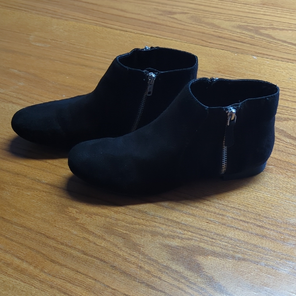 AE Booties - Picture 2 of 12